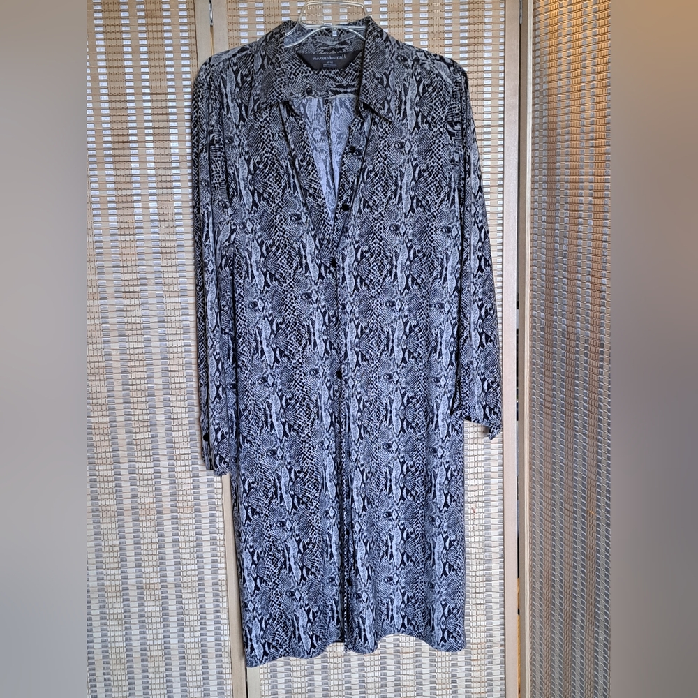 Women's snake print button up long sleeve dress size XL